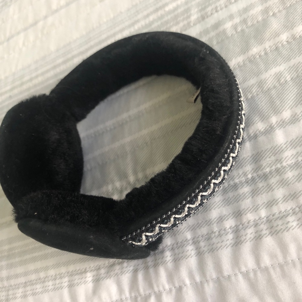 Ugg Earmuff - image 2
